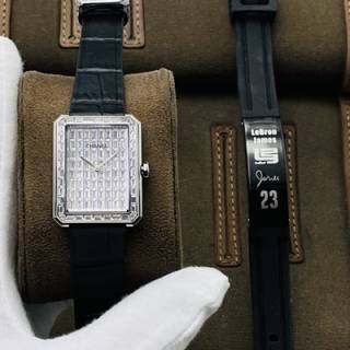 레플리카 미러급 SA급 시계 레플시계 명품레플시계 | 샤넬 레플리카 시계 2021S/S 샤넬 BOY·FRIEND 26.7미리 트위드 시계 CH-H5205
